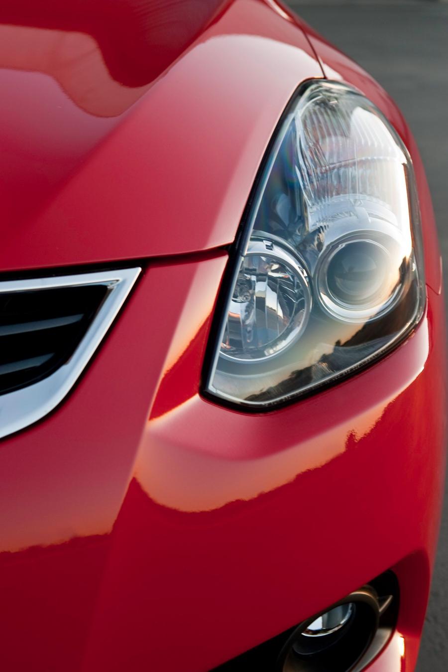 Детали экстерьера Nissan Altima Coupe (U32) 2008 года  (фото 42 из 54)